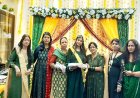 इण्डियन हेल्पलाइन की प्रबंध सम्पादिका “सुनीता दोहरे” के निवास स्थान पर हरियाली तीज के उपलक्ष्य में सावन तीज उत्सव का हुआ आयोजन
